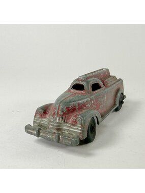 Vintage Manoil Fire Engine Ladder Truck Diecast Toy #709 USA Cast Metal